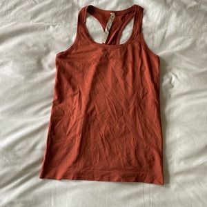 DARK PINK LULULEMON SWIFTLY TANK
